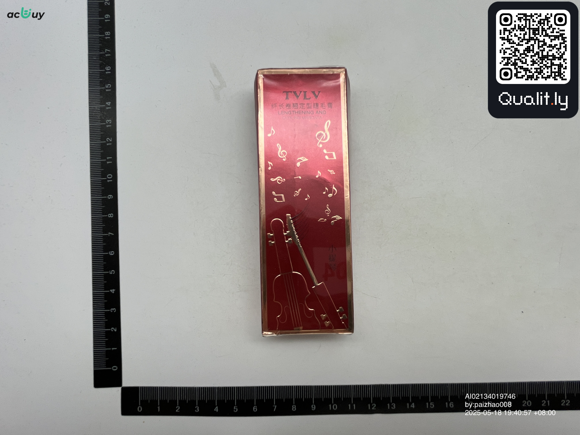 Foto QC 1 di 6