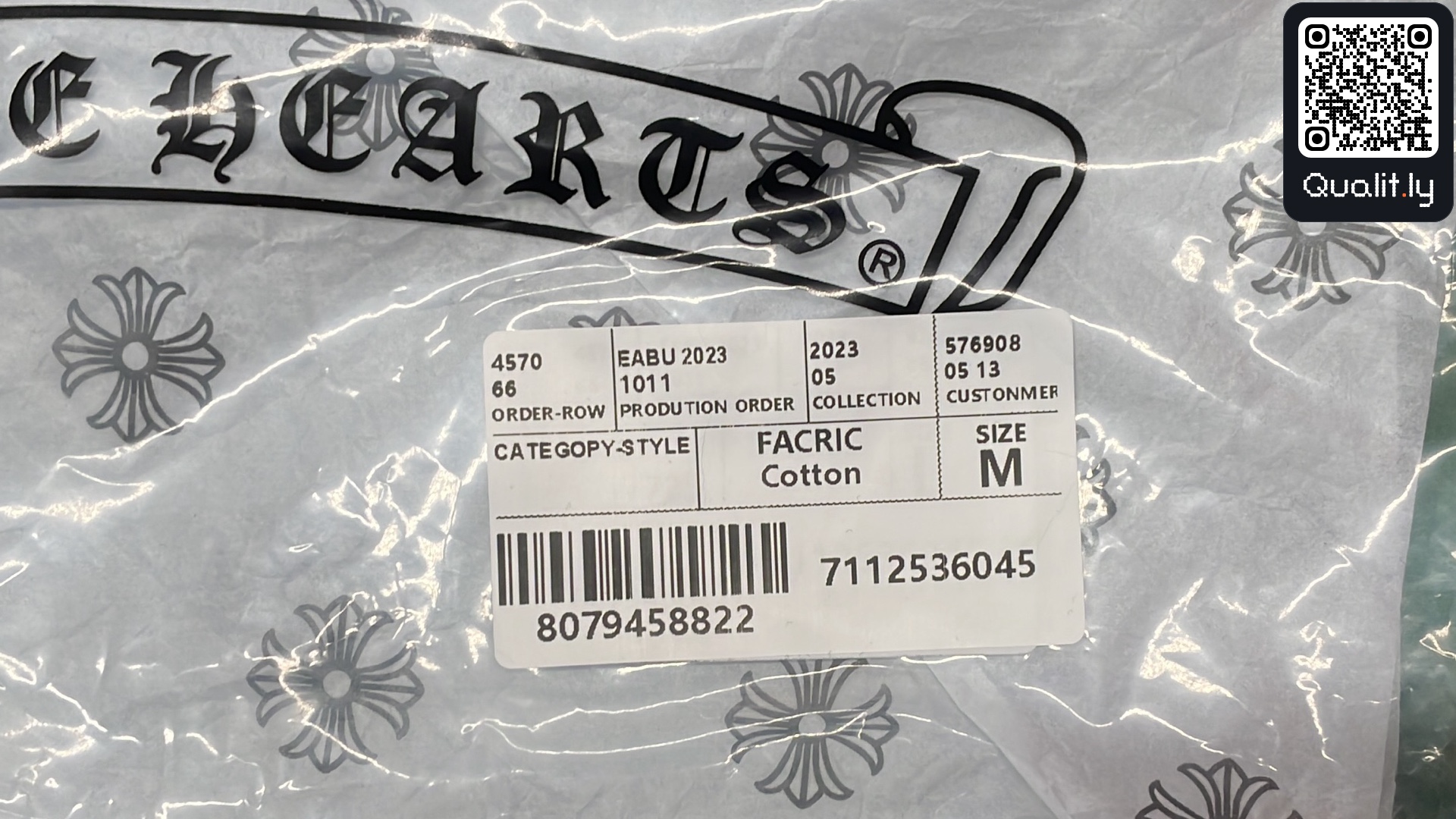 Hoodie — QC-Foto 1 von 4
