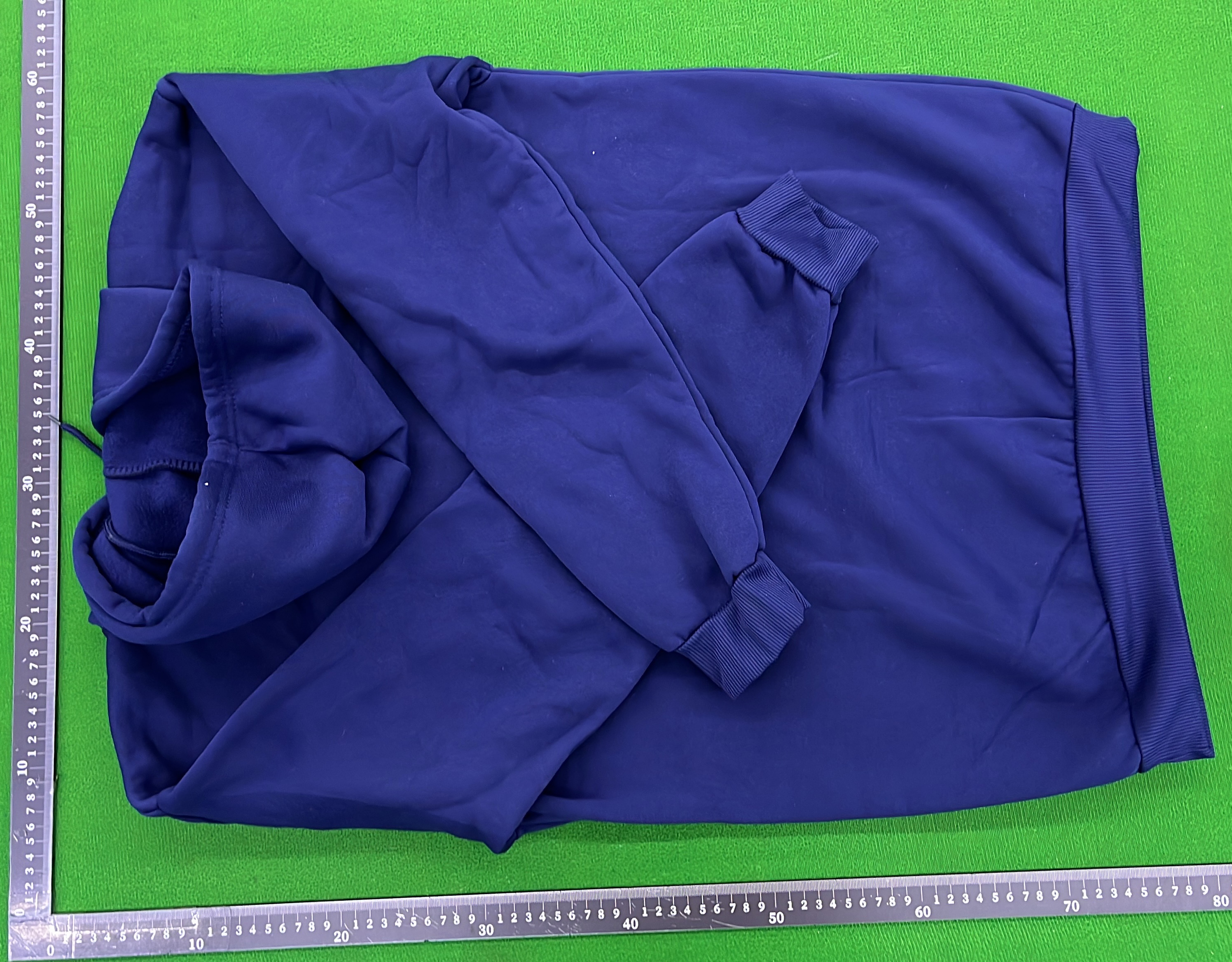 Hoodie QC photo 3 of 12