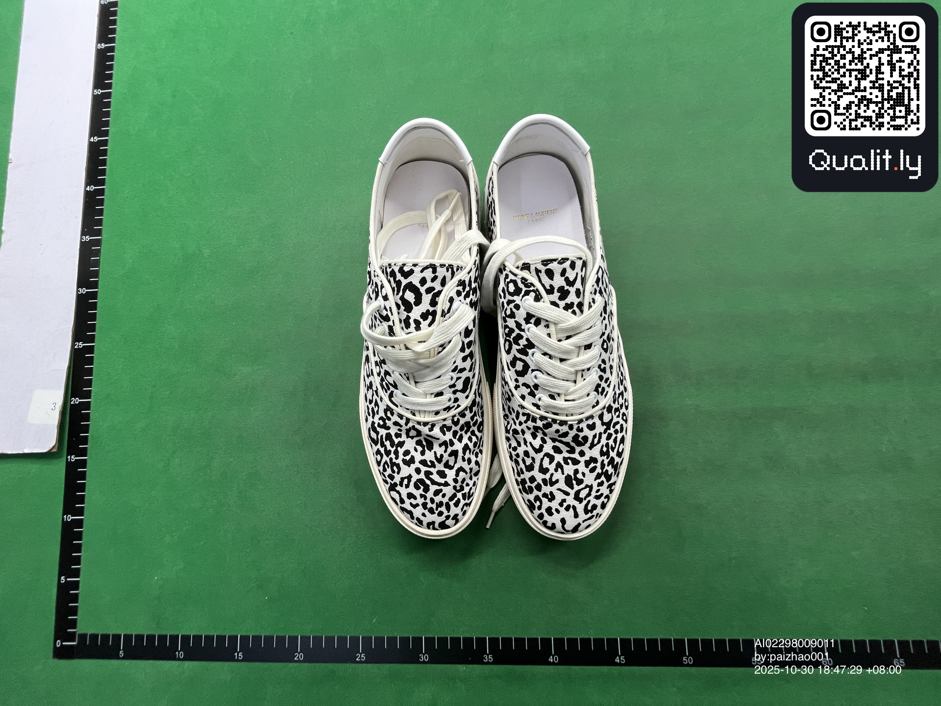 球鞋 QC 照片 1 / 6
