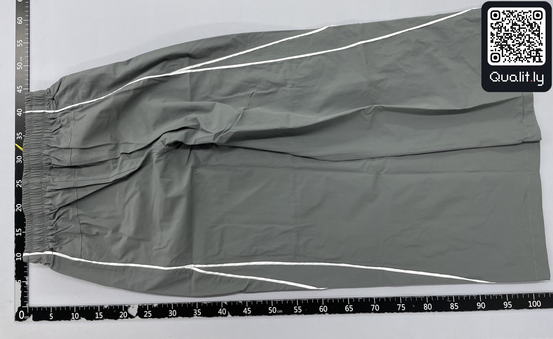 Pants QC photo 2 of 8