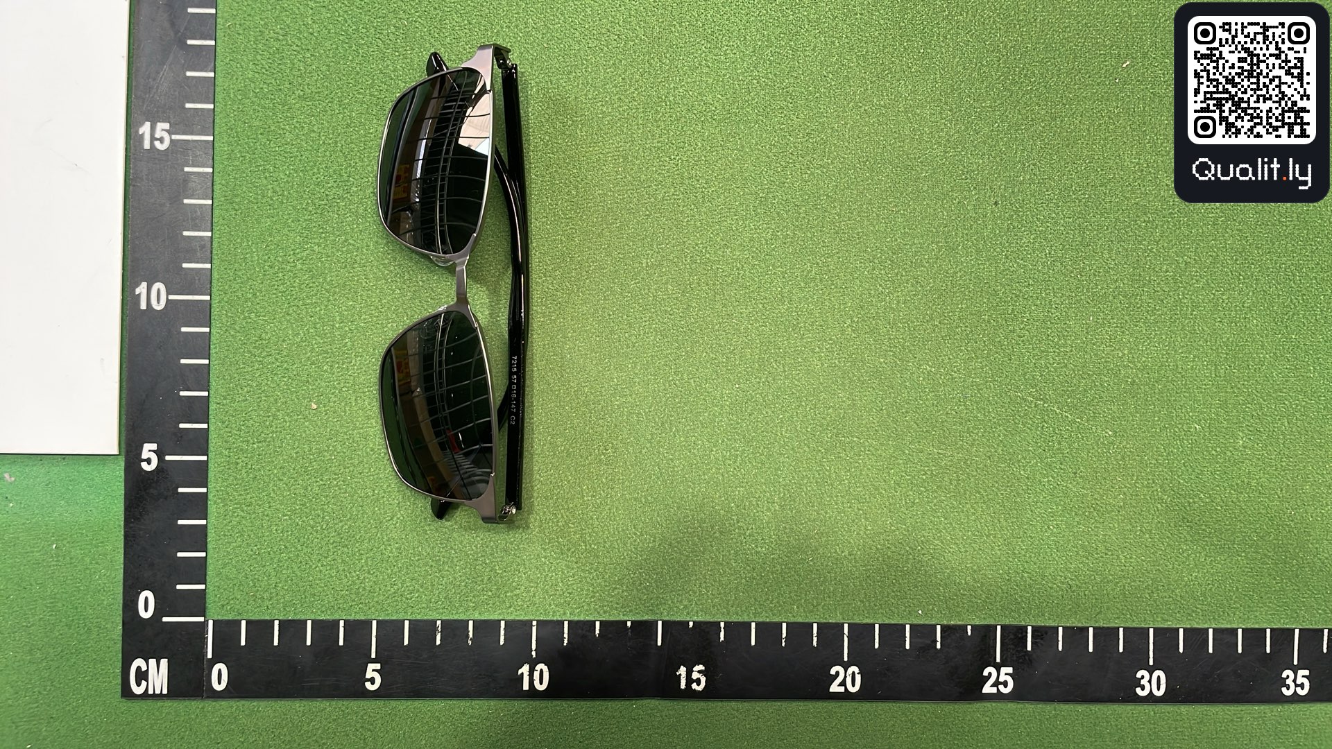 Sunglasses QC photo 1 of 3