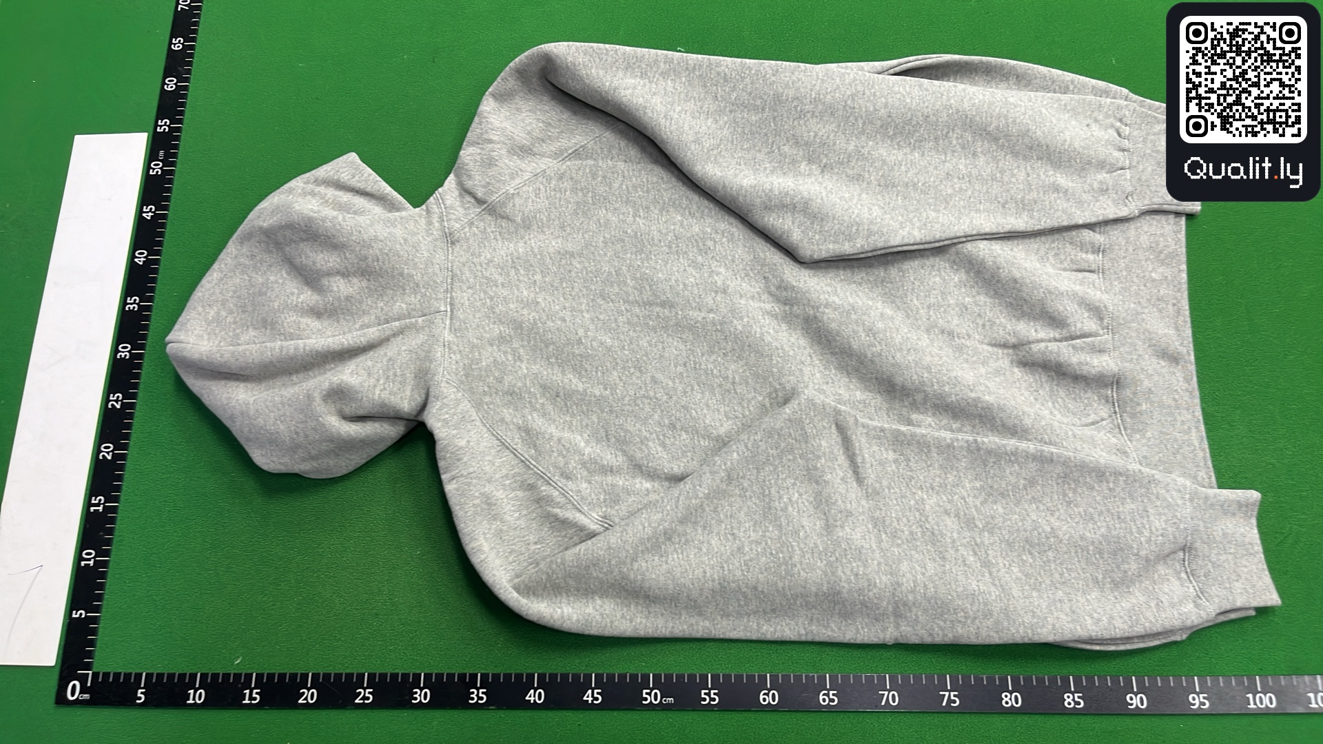 Hoodie QC photo 3 of 147