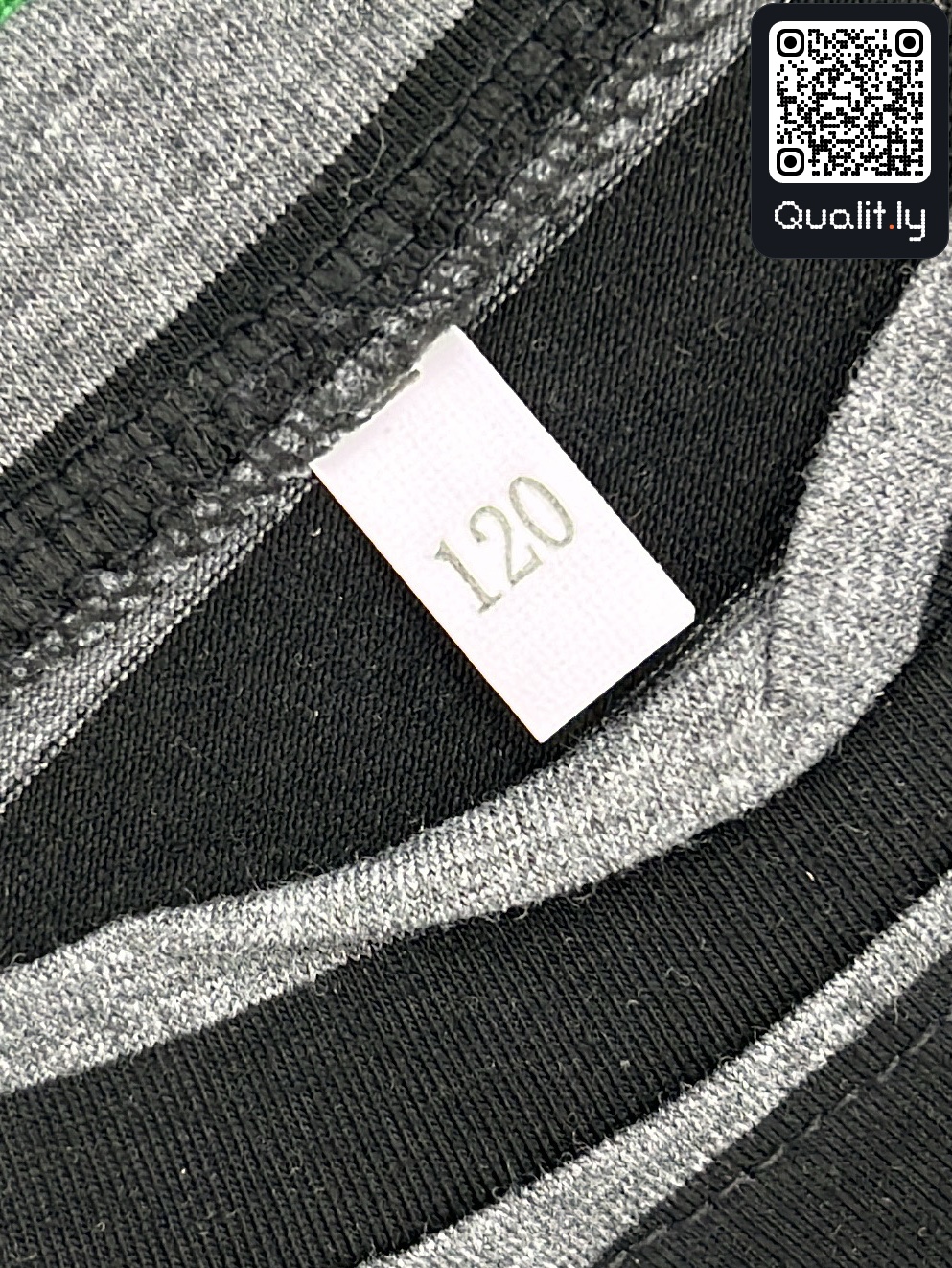 T-shirt — photo QC 2 sur 7