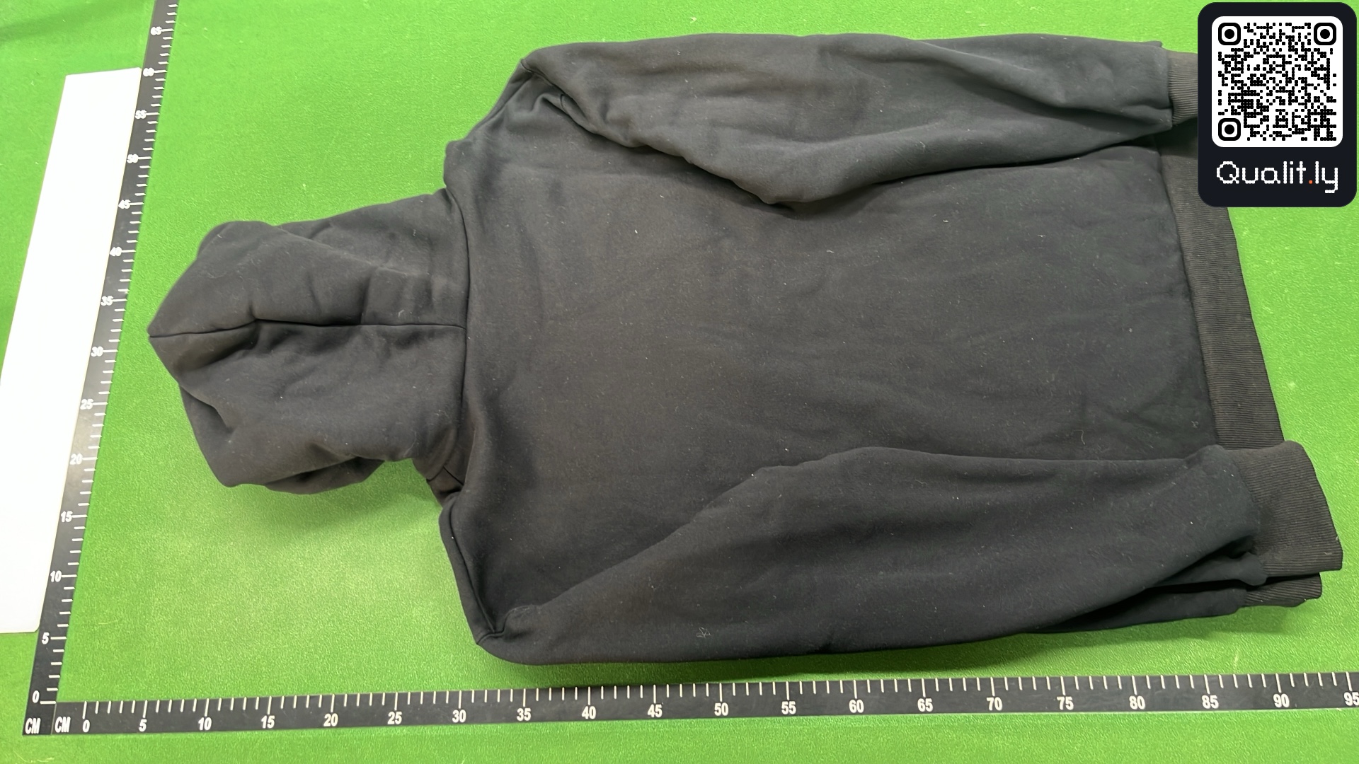 Hoodie QC photo 3 of 51