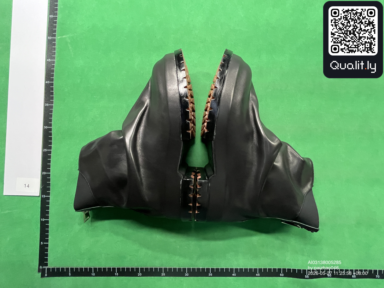 Sneakers QC photo 1 of 36
