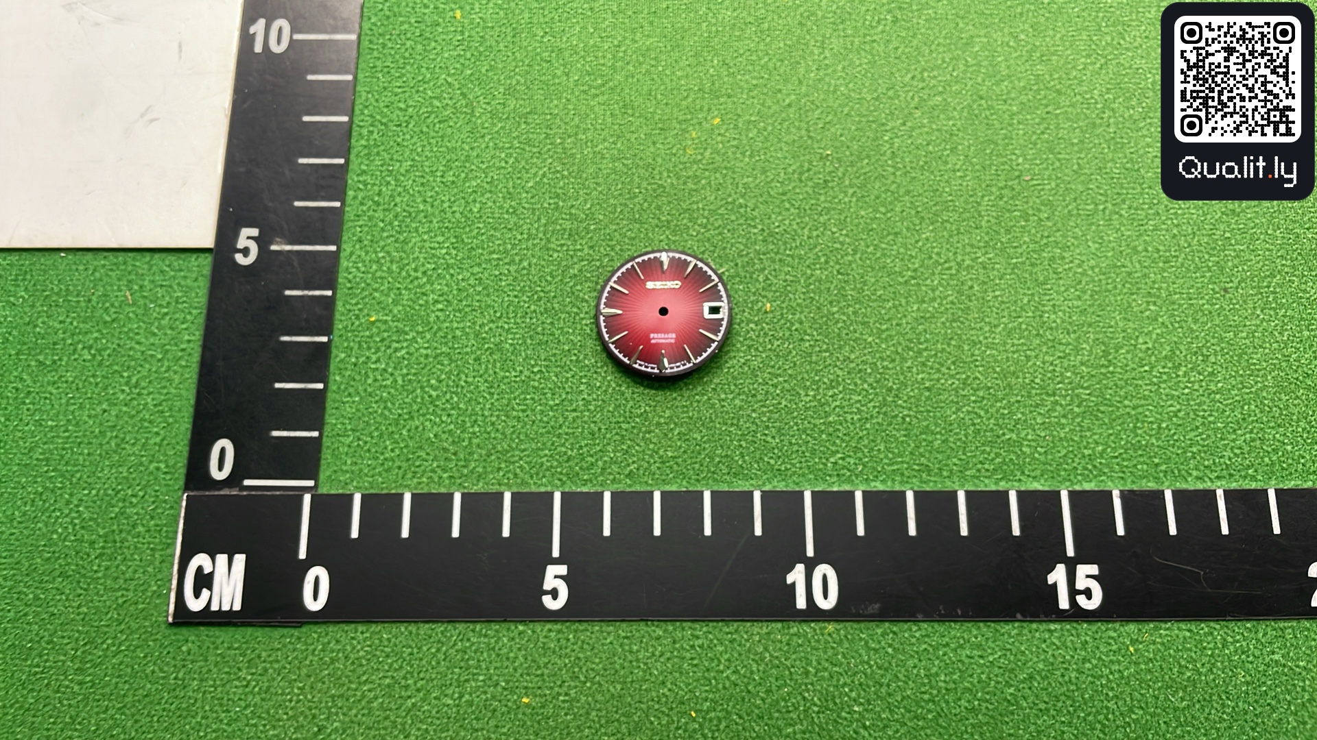 Montre — photo QC 1 sur 3