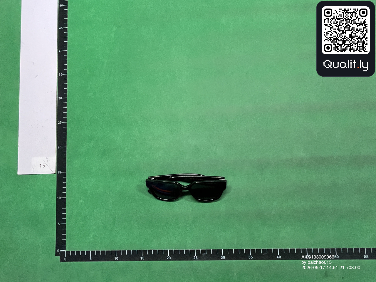 Occhiali da sole — foto QC 3 di 10