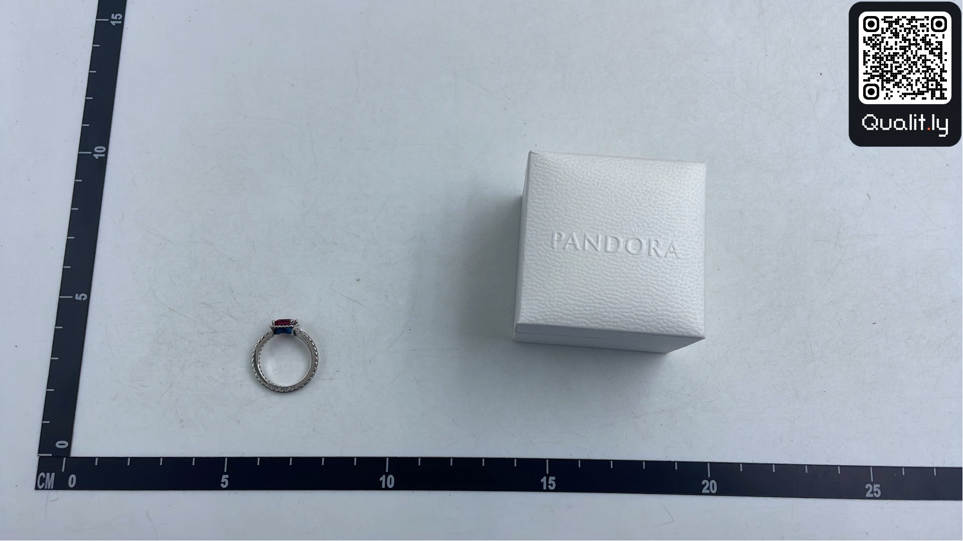 Gioiello — foto QC 3 di 23