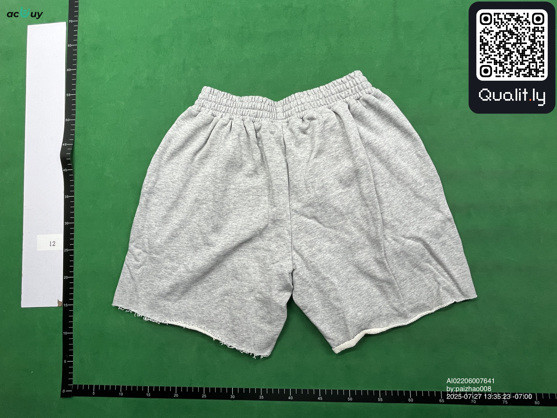 Shorts QC photo 2 of 50