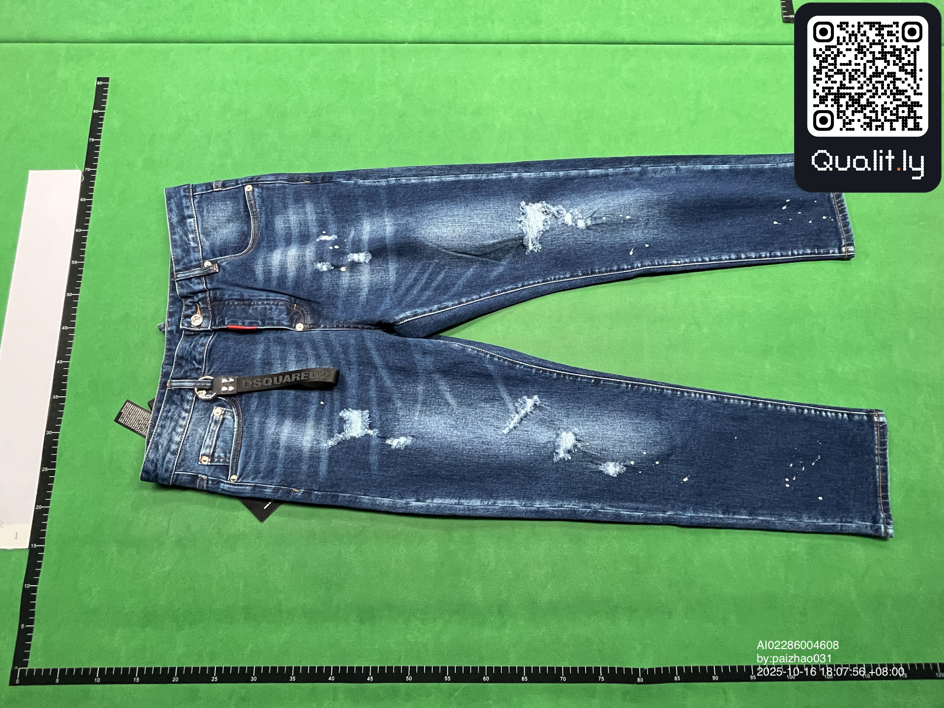 牛仔裤 QC 照片 3 / 8
