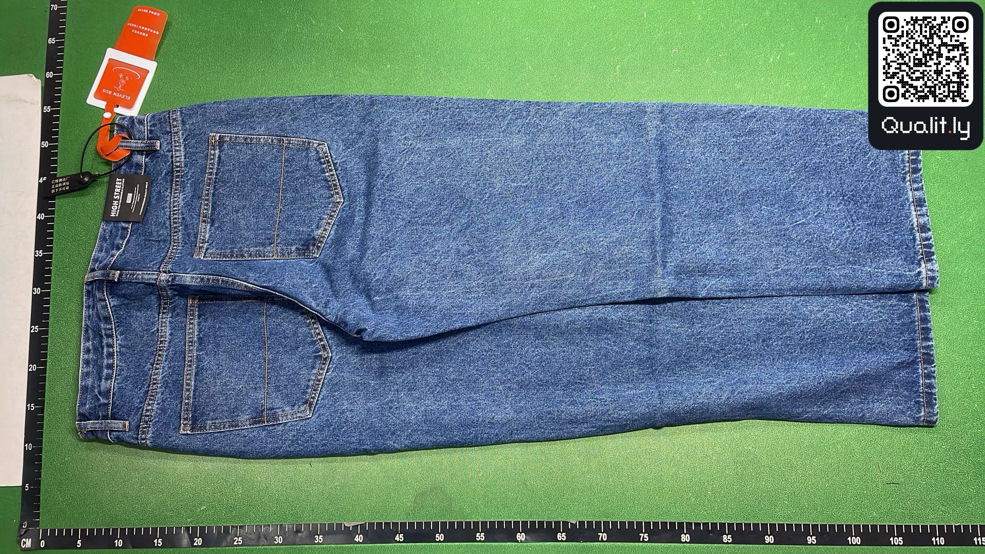 Jean — photo QC 3 sur 4