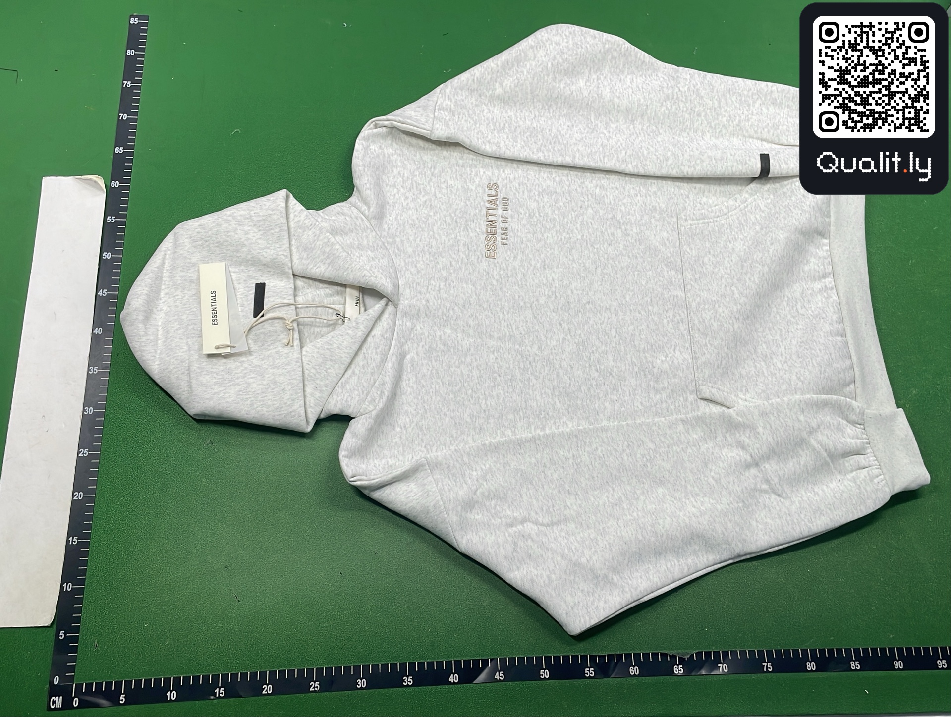 Hoodie QC photo 2 of 16