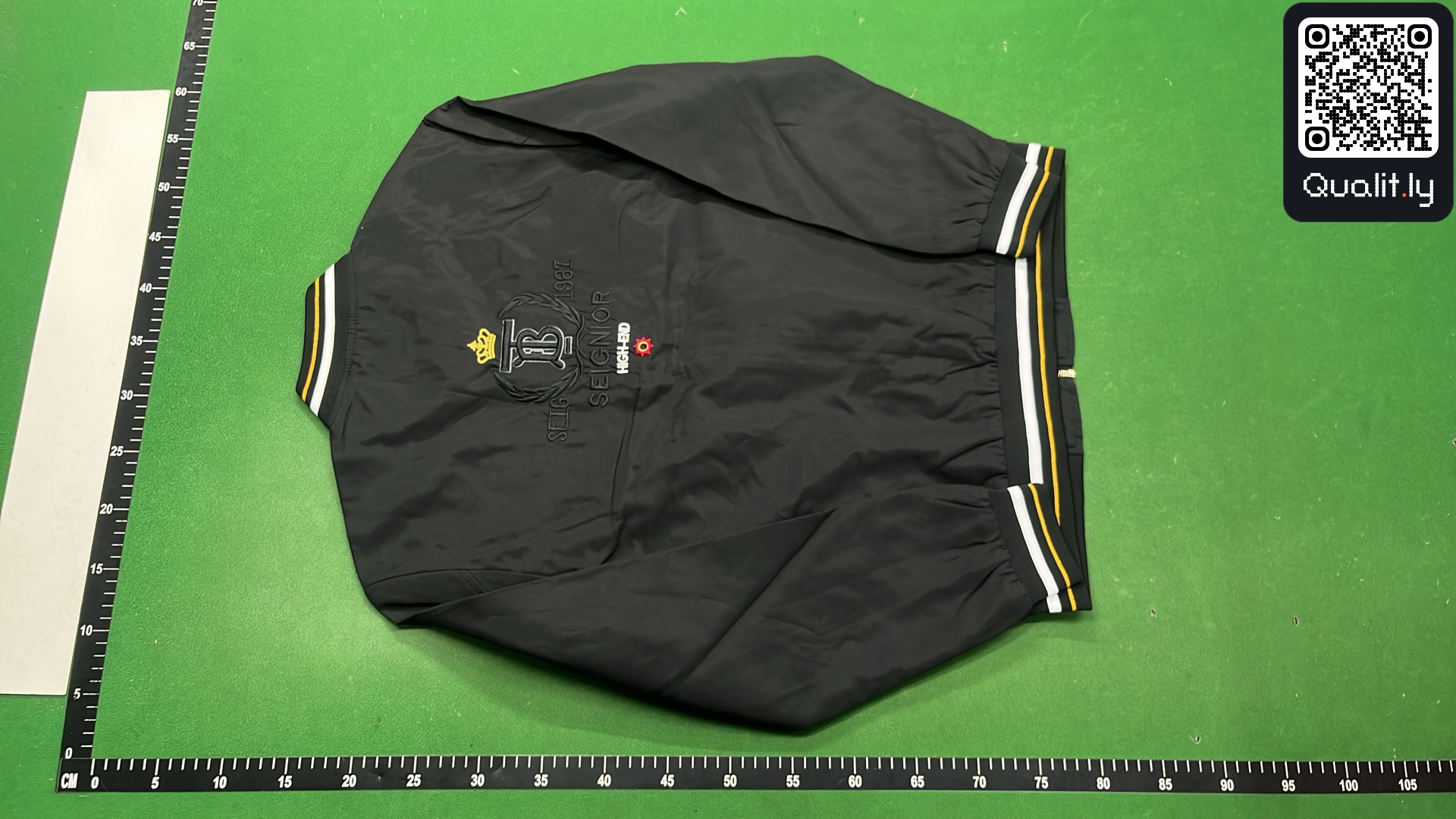 Jacket QC photo 3 of 4