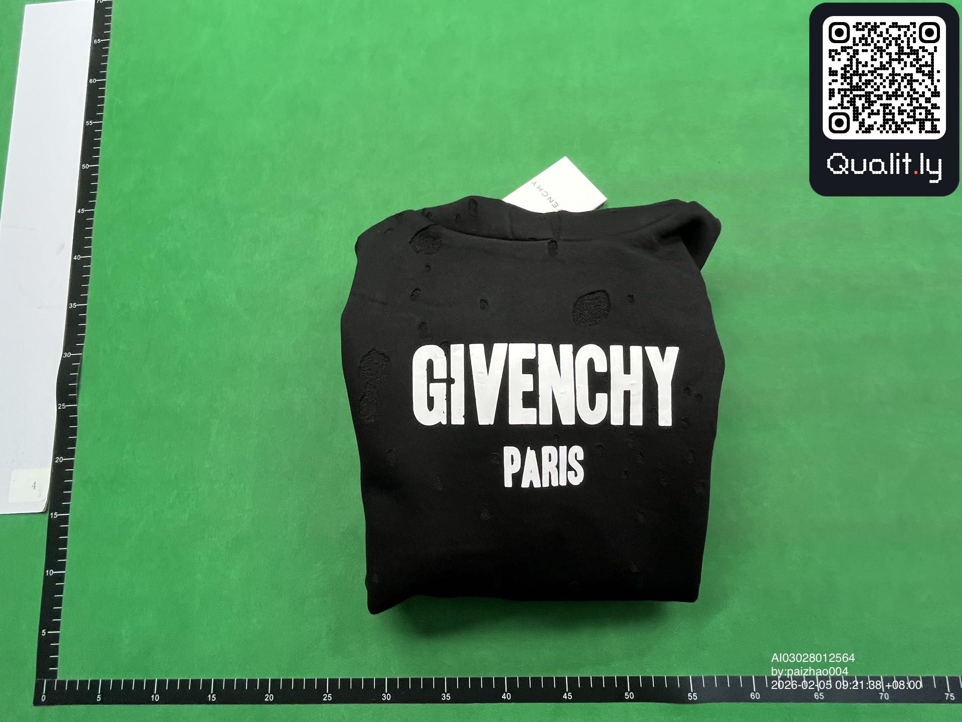 Hoodie QC photo 1 of 10