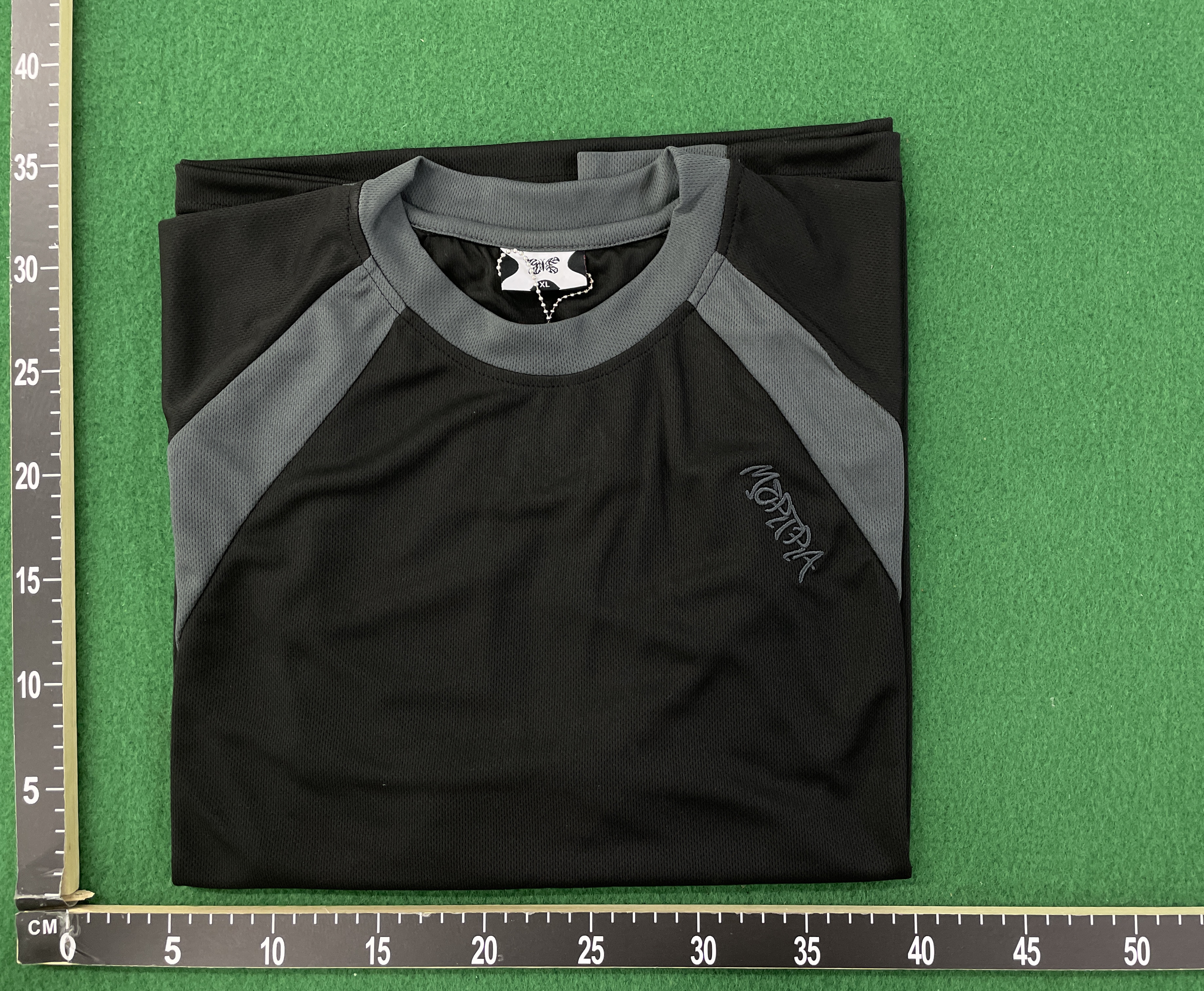 T-shirt — foto QC 1 di 22