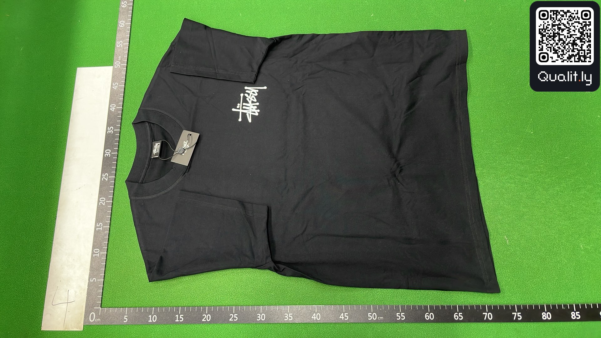 T-shirt QC photo 2 of 189