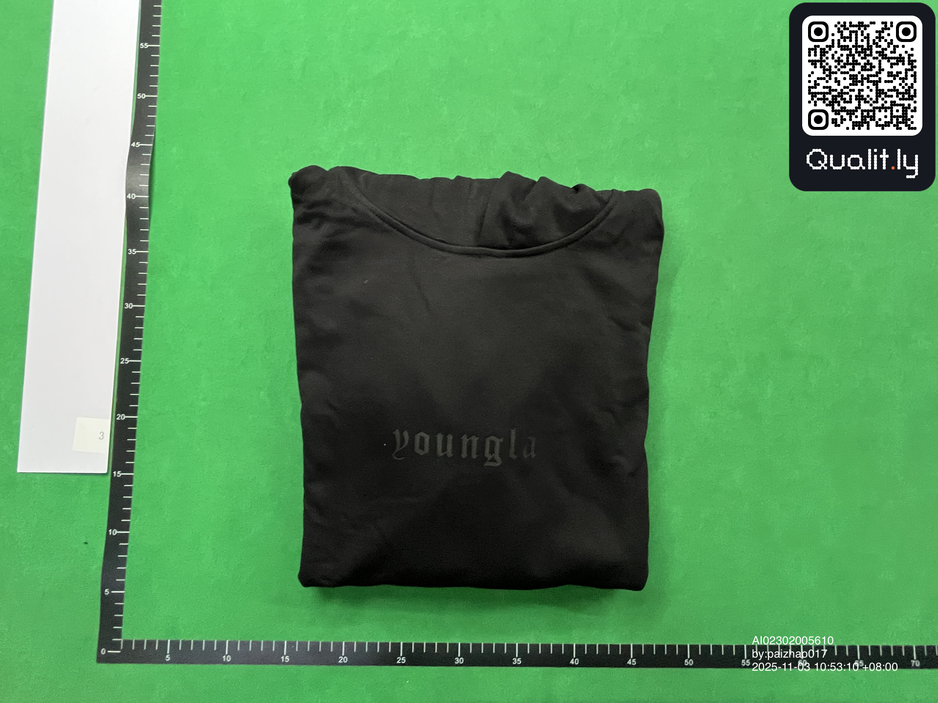 Hoodie — QC-foto 1 van 4