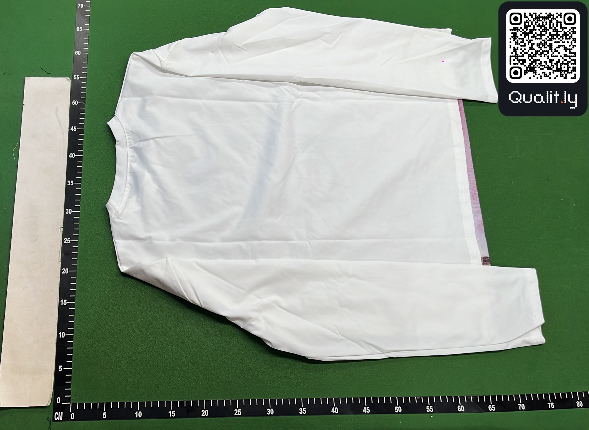 Sweater — QC-foto 3 van 12