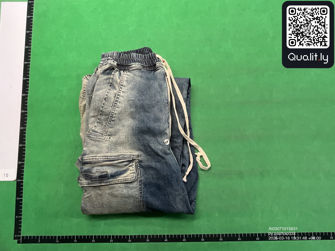 Jeans QC photo 1 of 8