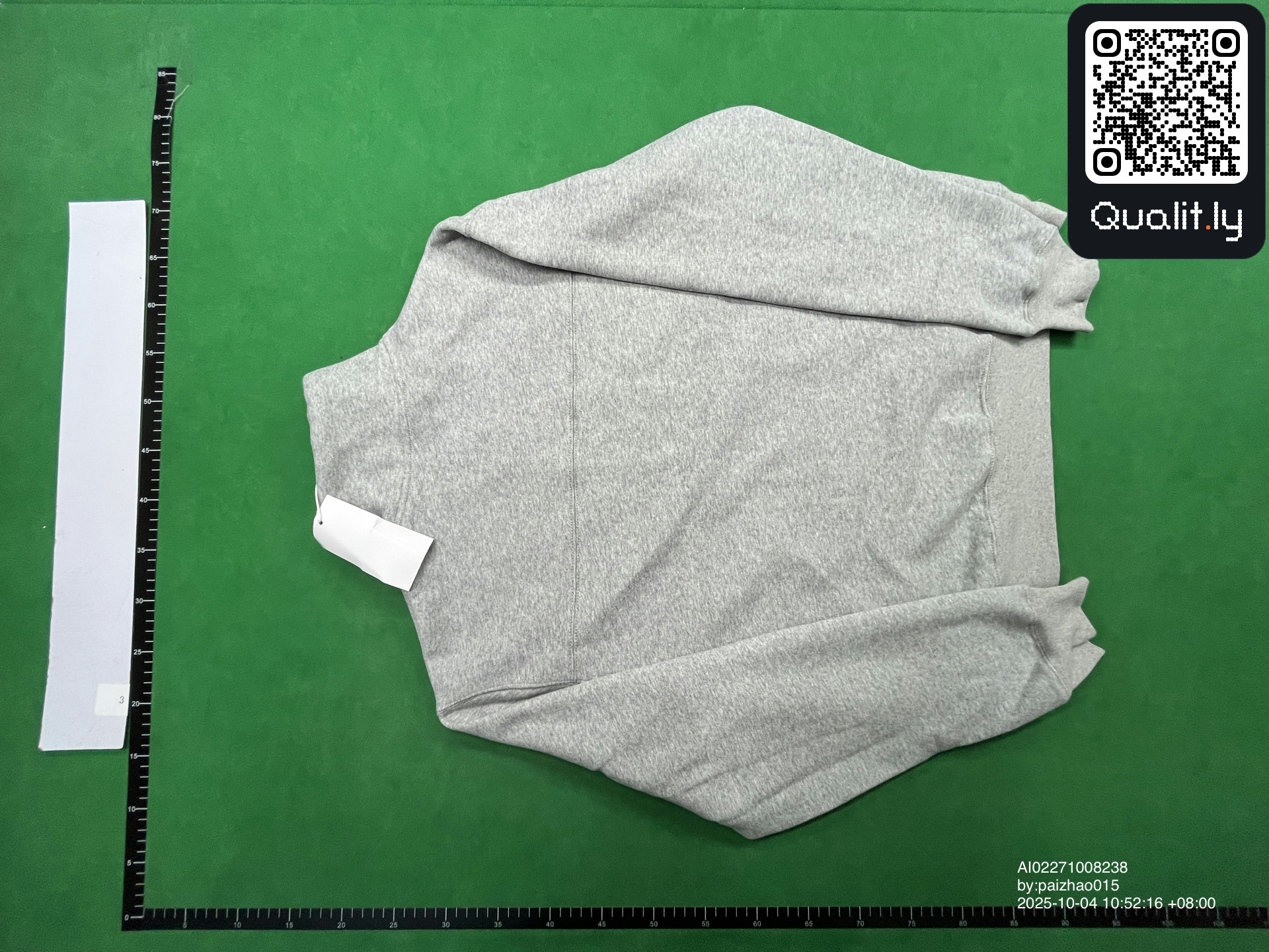 Sweatshirt — QC-Foto 2 von 10
