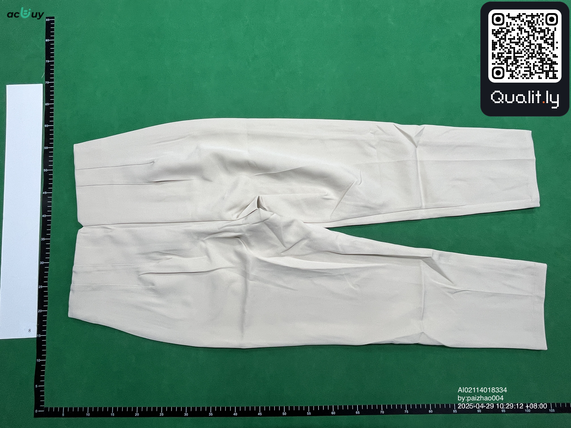 Pantalon — photo QC 2 sur 24