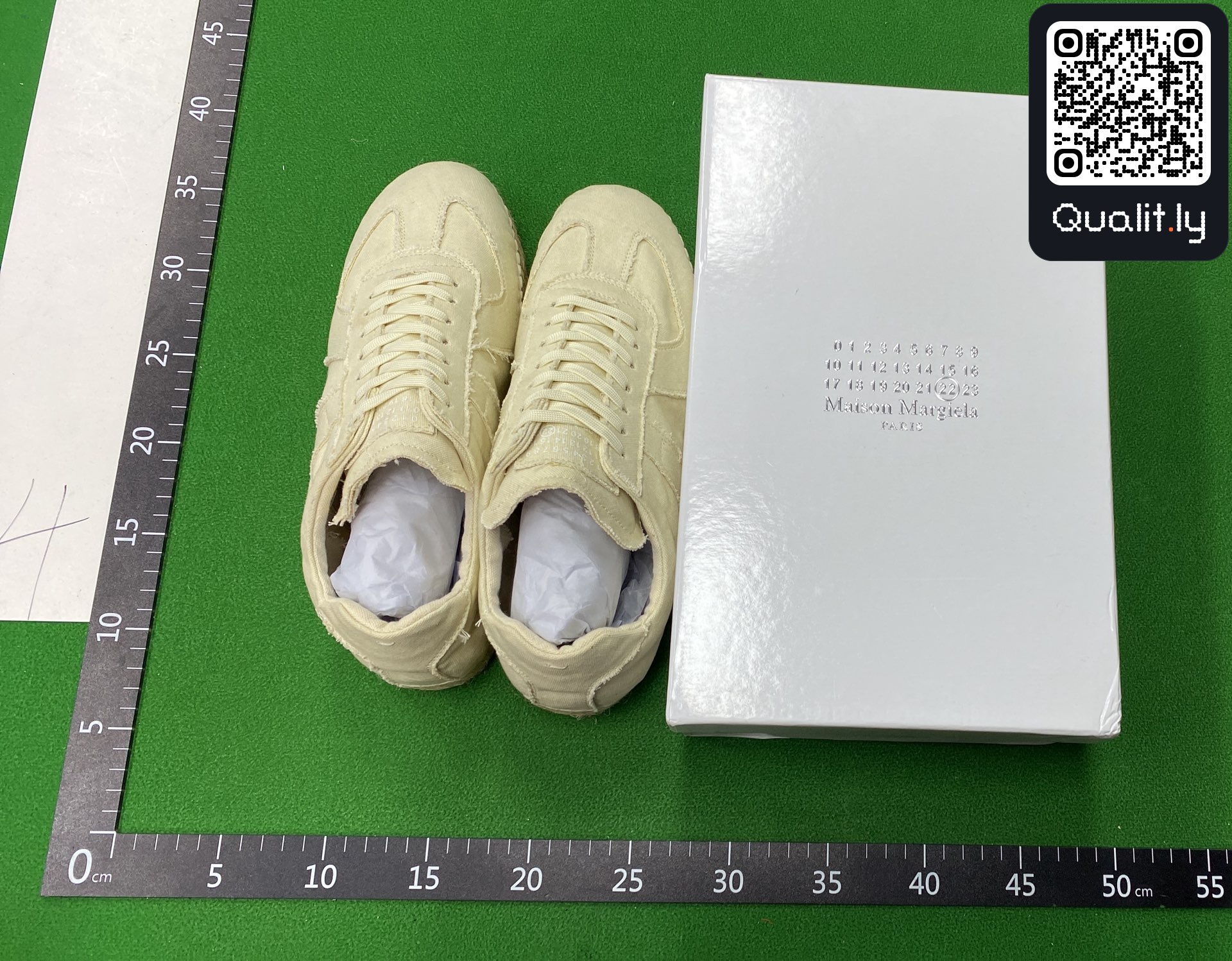 Sneakers — QC-foto 1 av 12