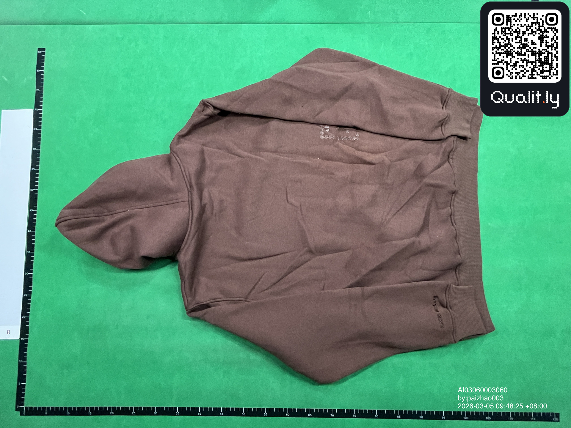 Tracksuit QC photo 2 of 82