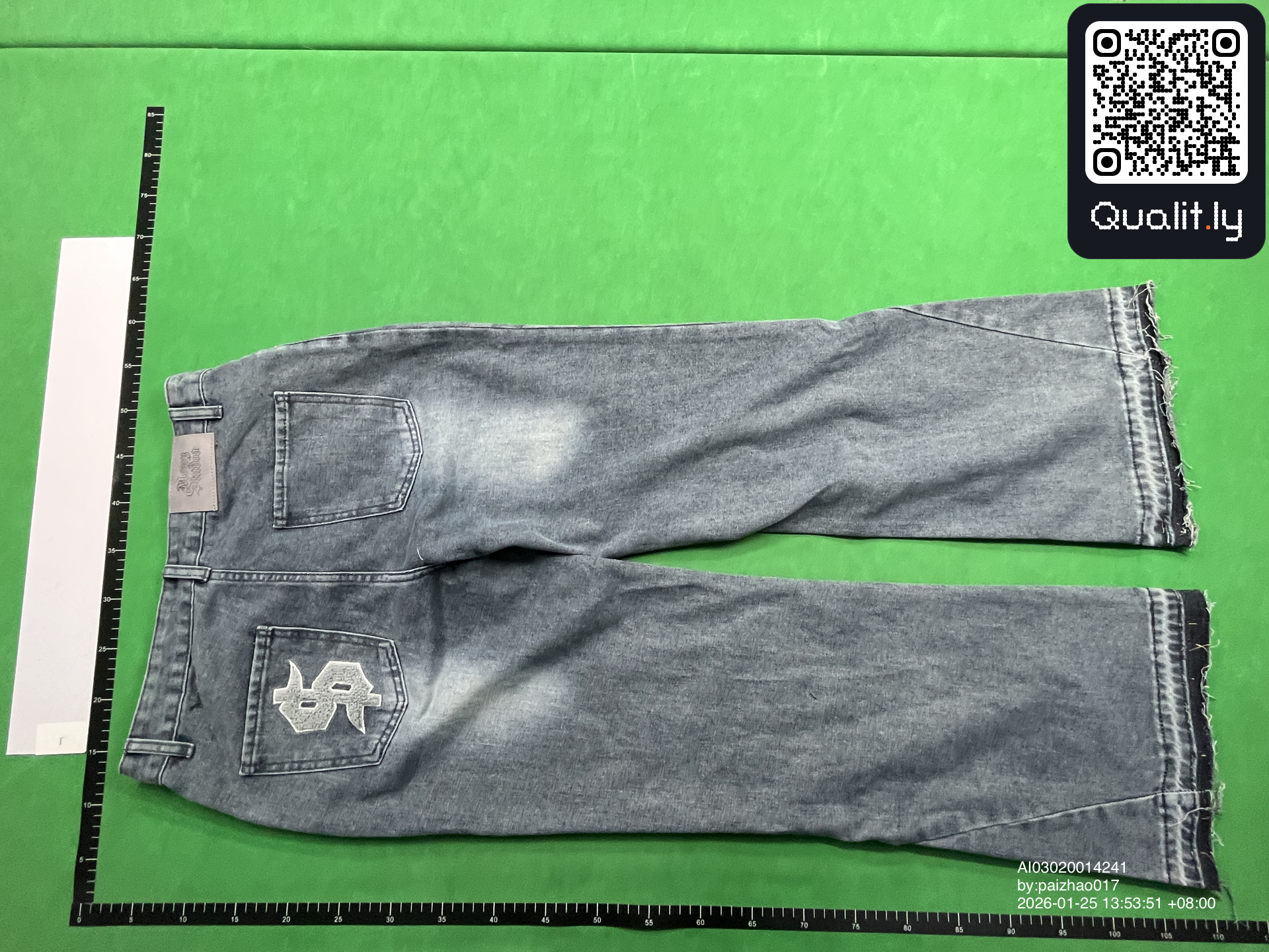 Blugi — fotografie QC 2 din 52