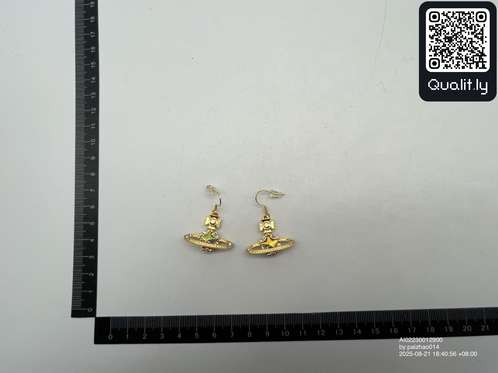 Jewelry QC photo 1 of 3