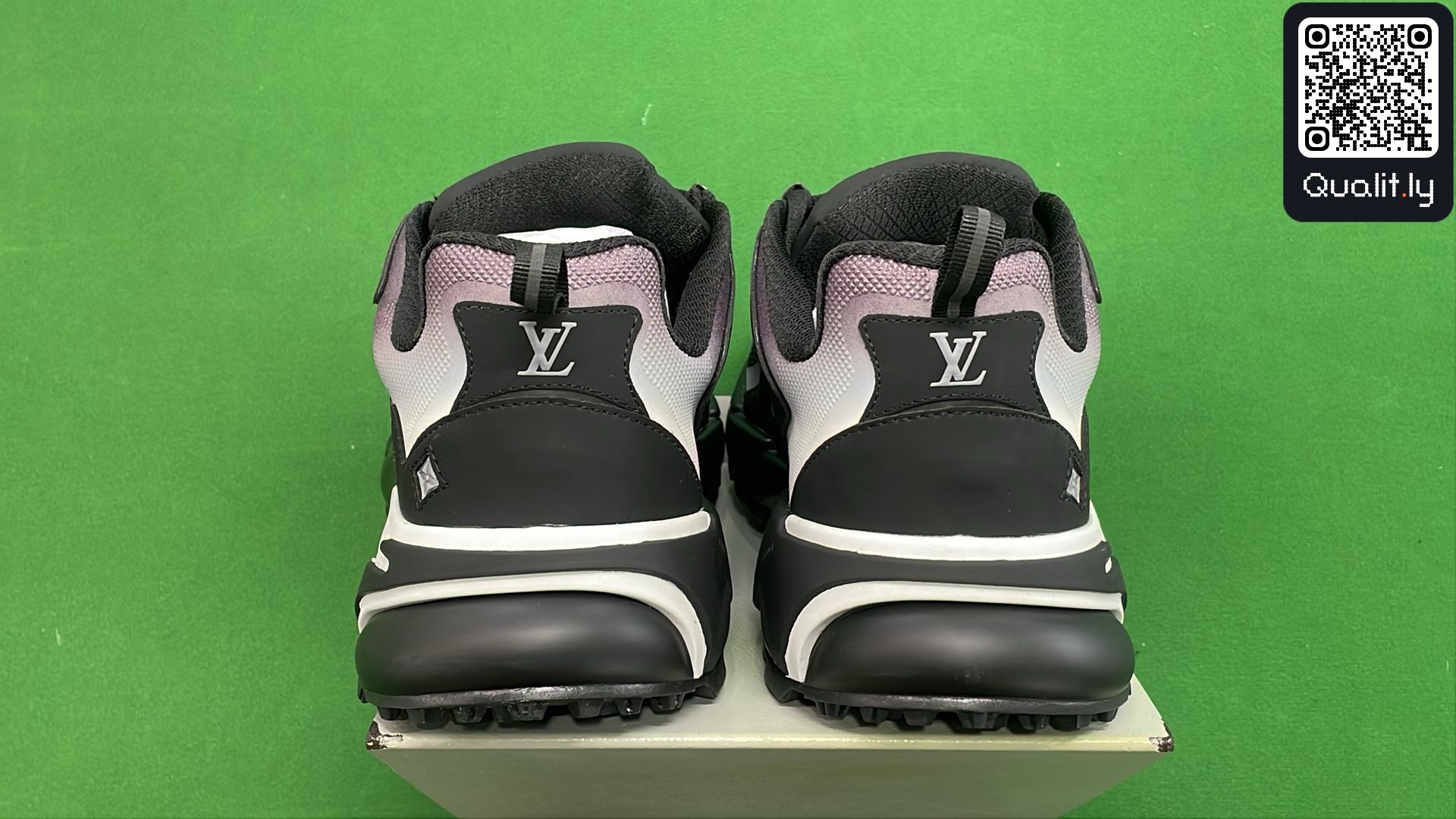 Sneakers — QC-foto 3 av 168