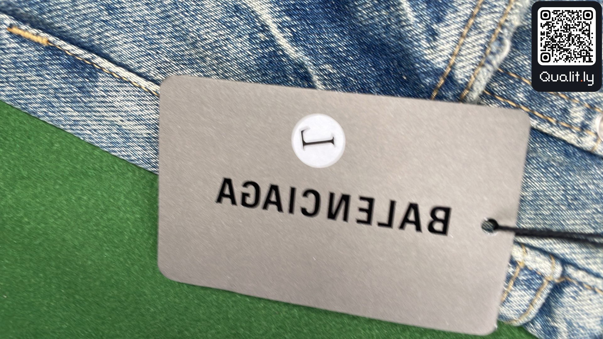 Jeans — foto QC 1 di 30