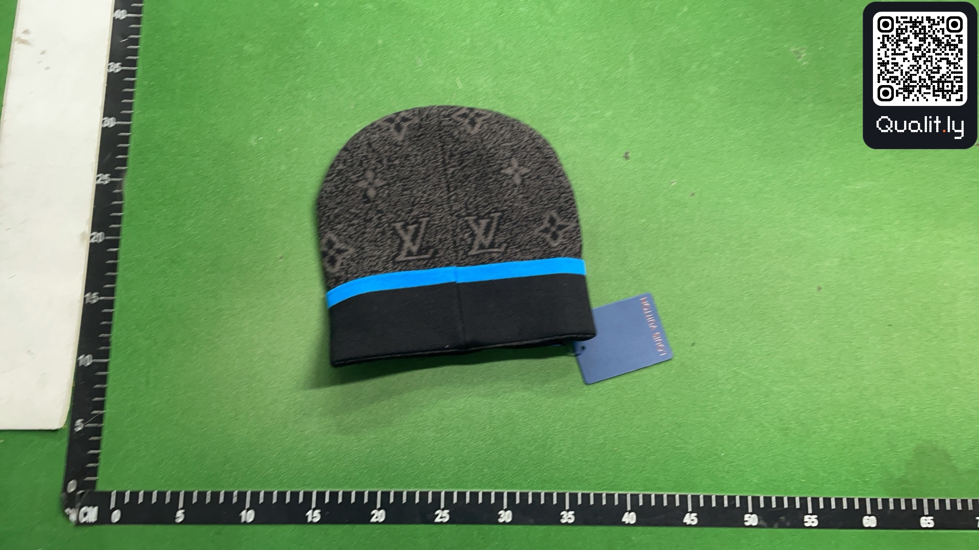 Casquette — photo QC 2 sur 9