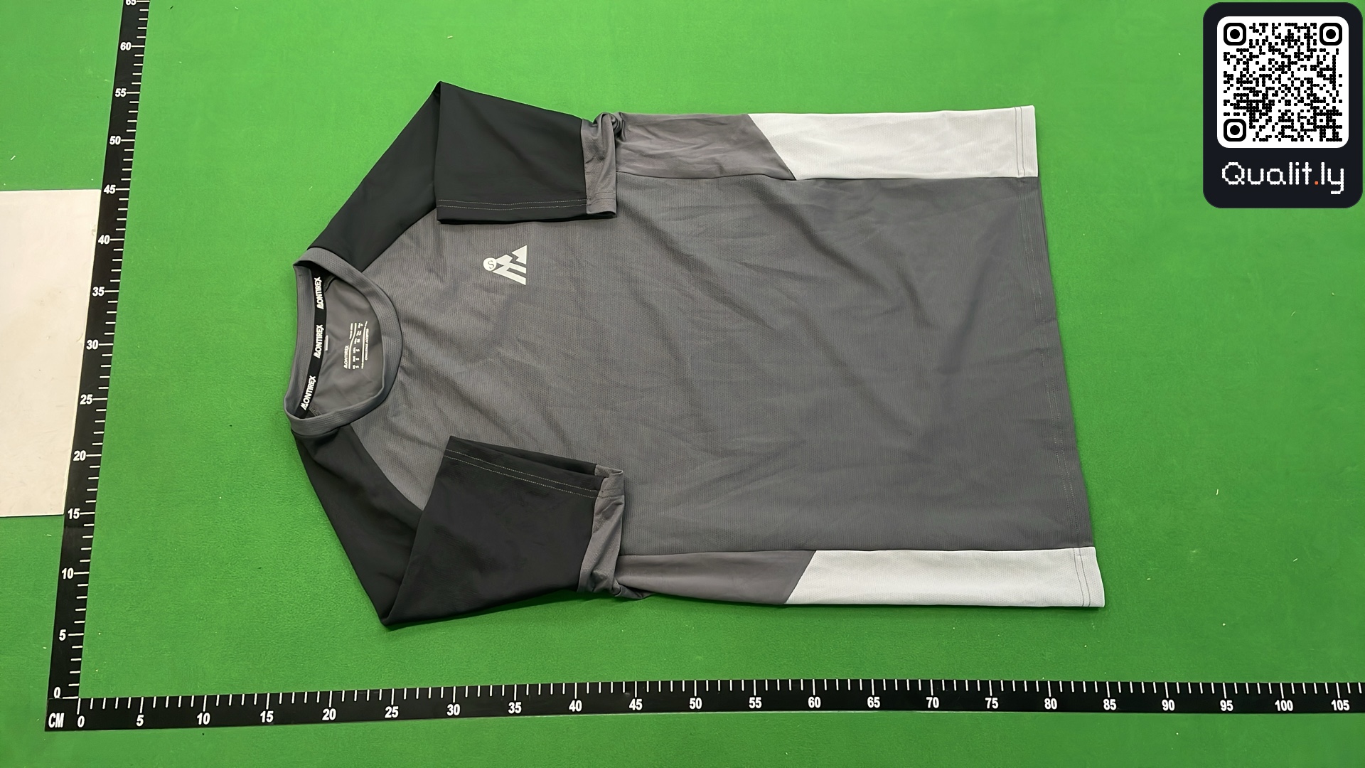 T恤 QC 照片 2 / 12