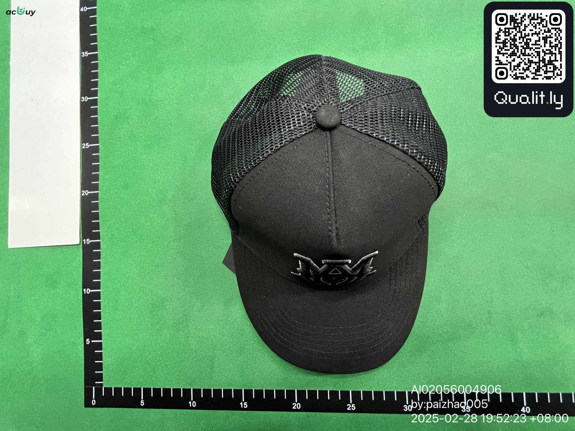 Casquette — photo QC 3 sur 6