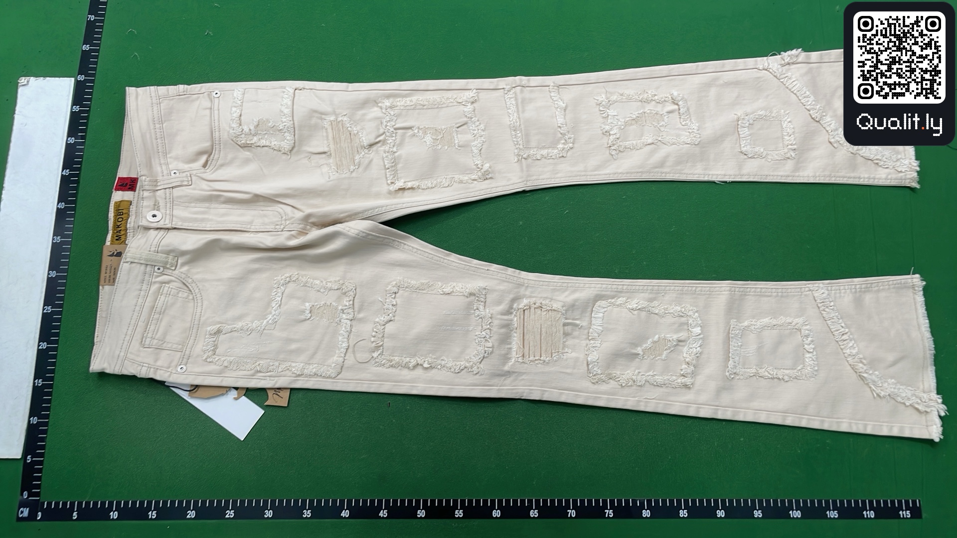 牛仔裤 QC 照片 2 / 16