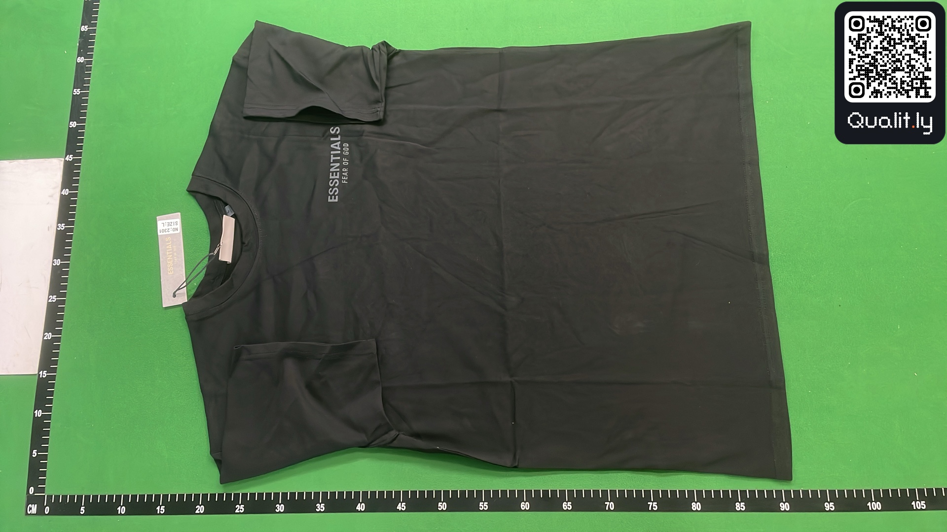 Shorts QC photo 2 of 80