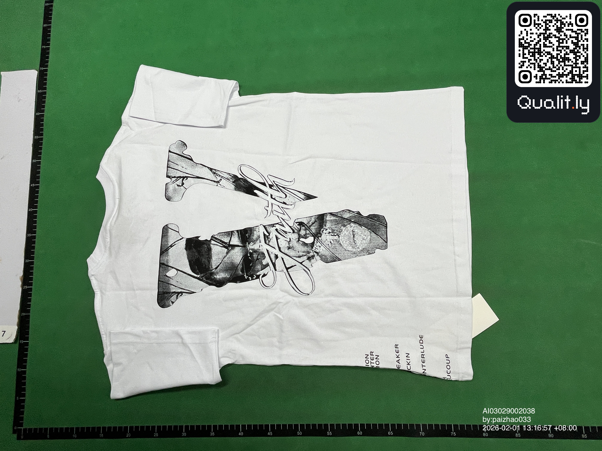 T-shirt — photo QC 2 sur 8