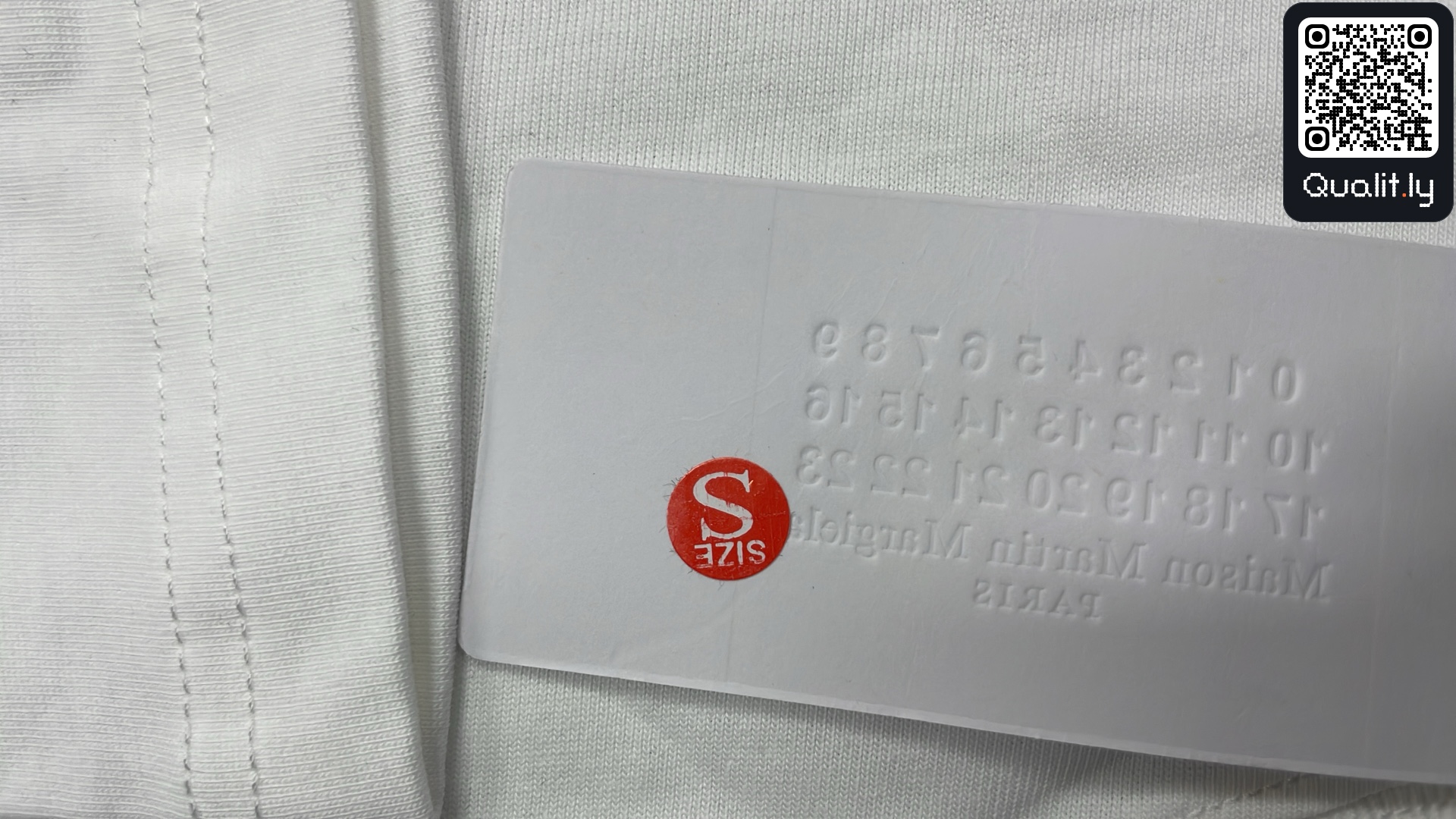 T-shirt QC photo 1 of 211