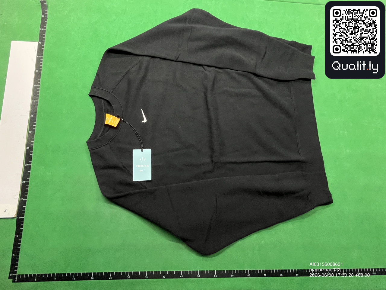 Sweatshirt QC photo 2 of 30