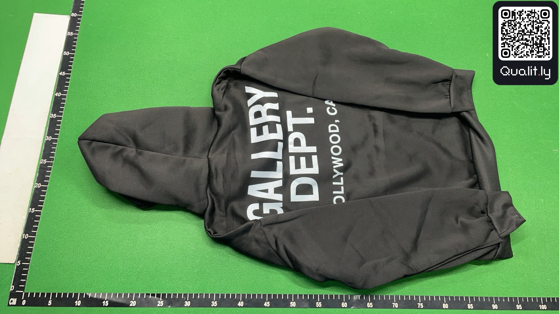 Hoodie QC photo 3 of 4