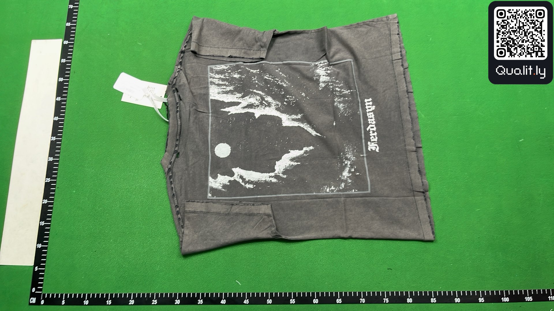 T-shirt — foto QC 3 de 12
