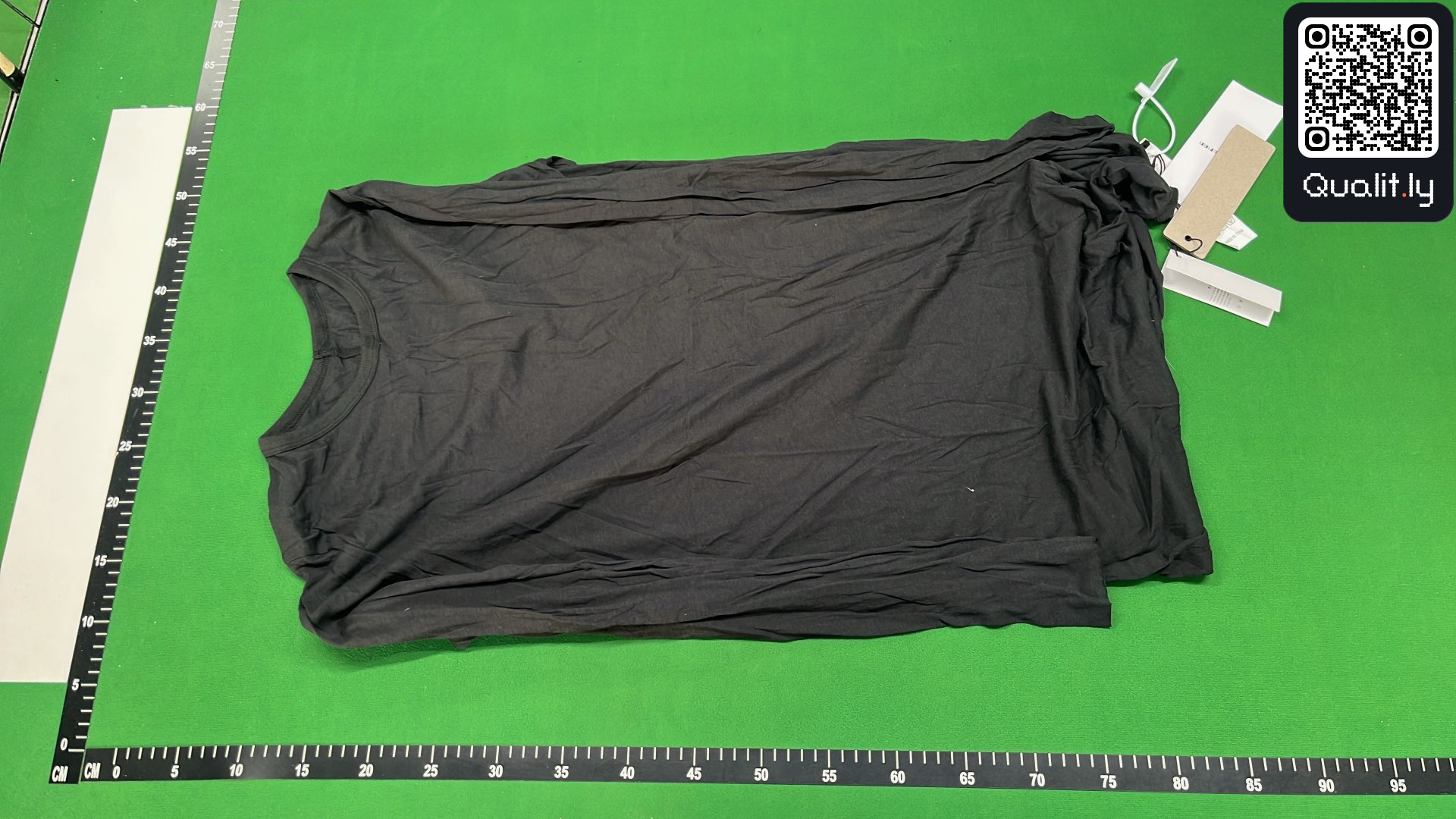 T-shirt — foto QC 2 di 14
