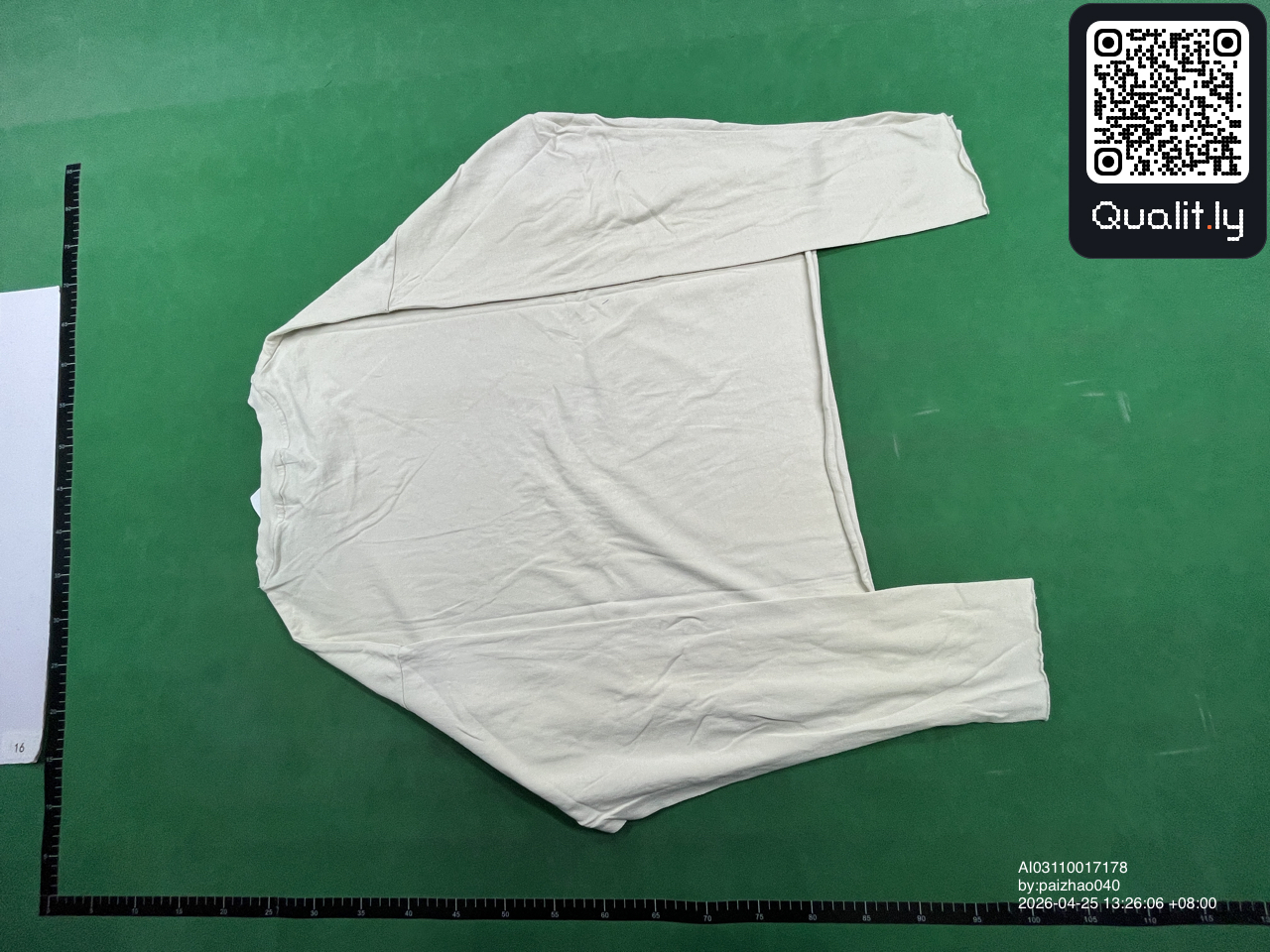 Sweater QC photo 2 of 38