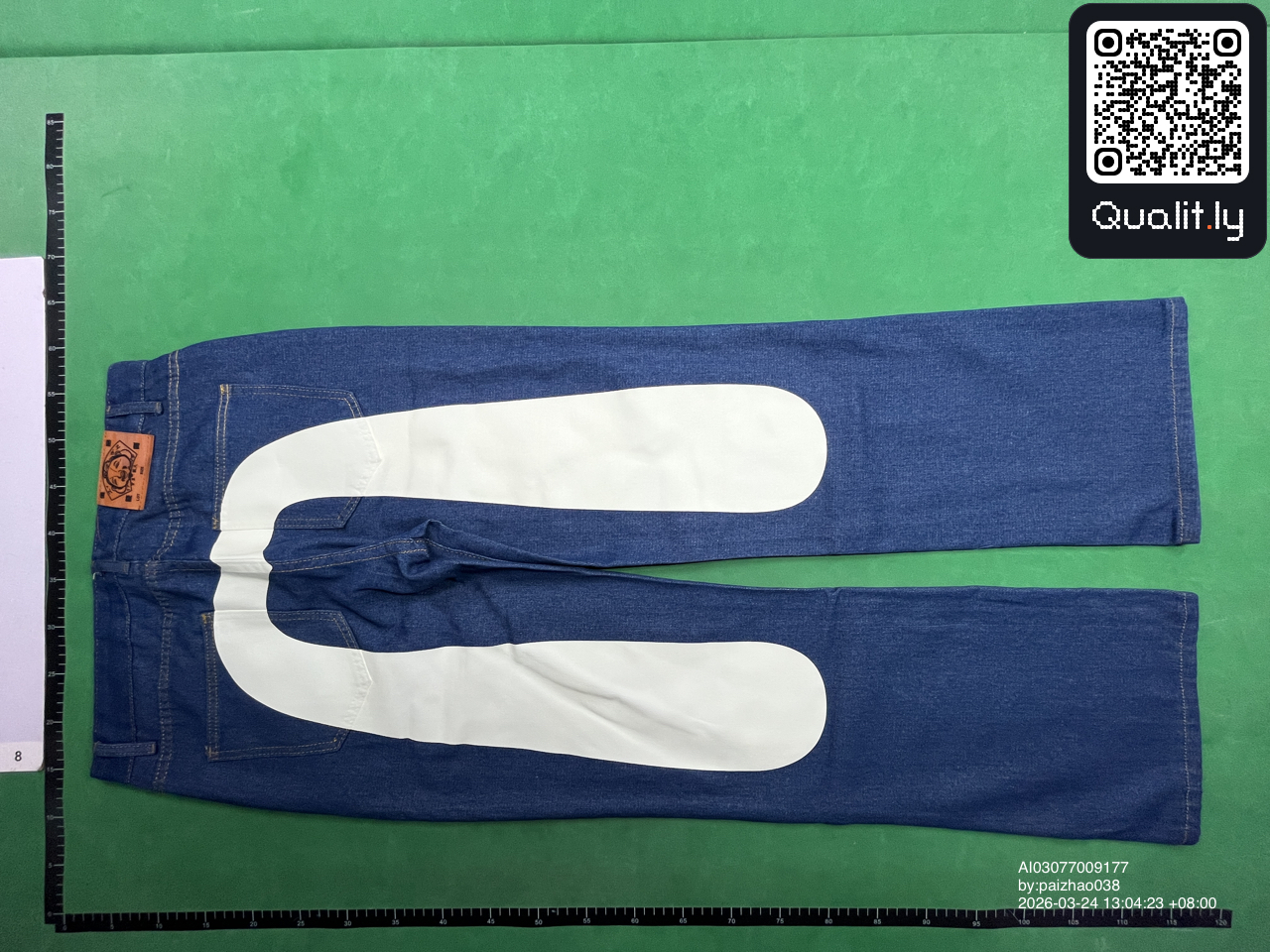 Jeans QC photo 2 of 28