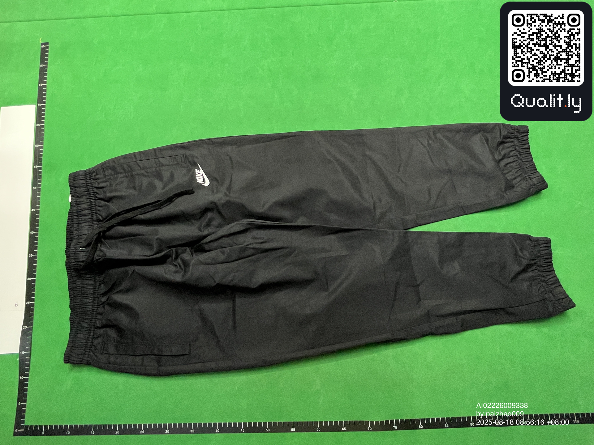 Pants QC photo 3 of 42