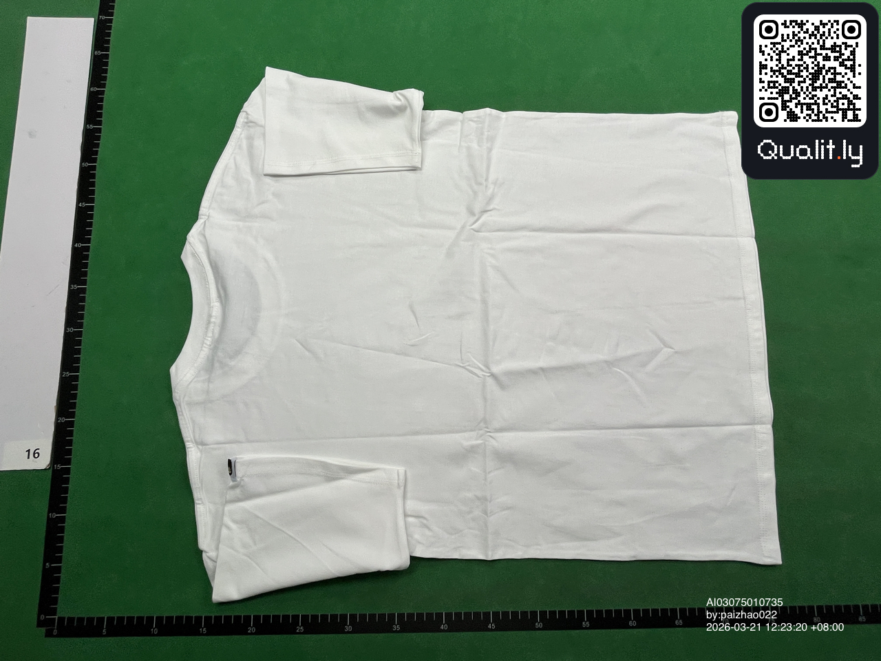 T-shirt — foto QC 3 di 42