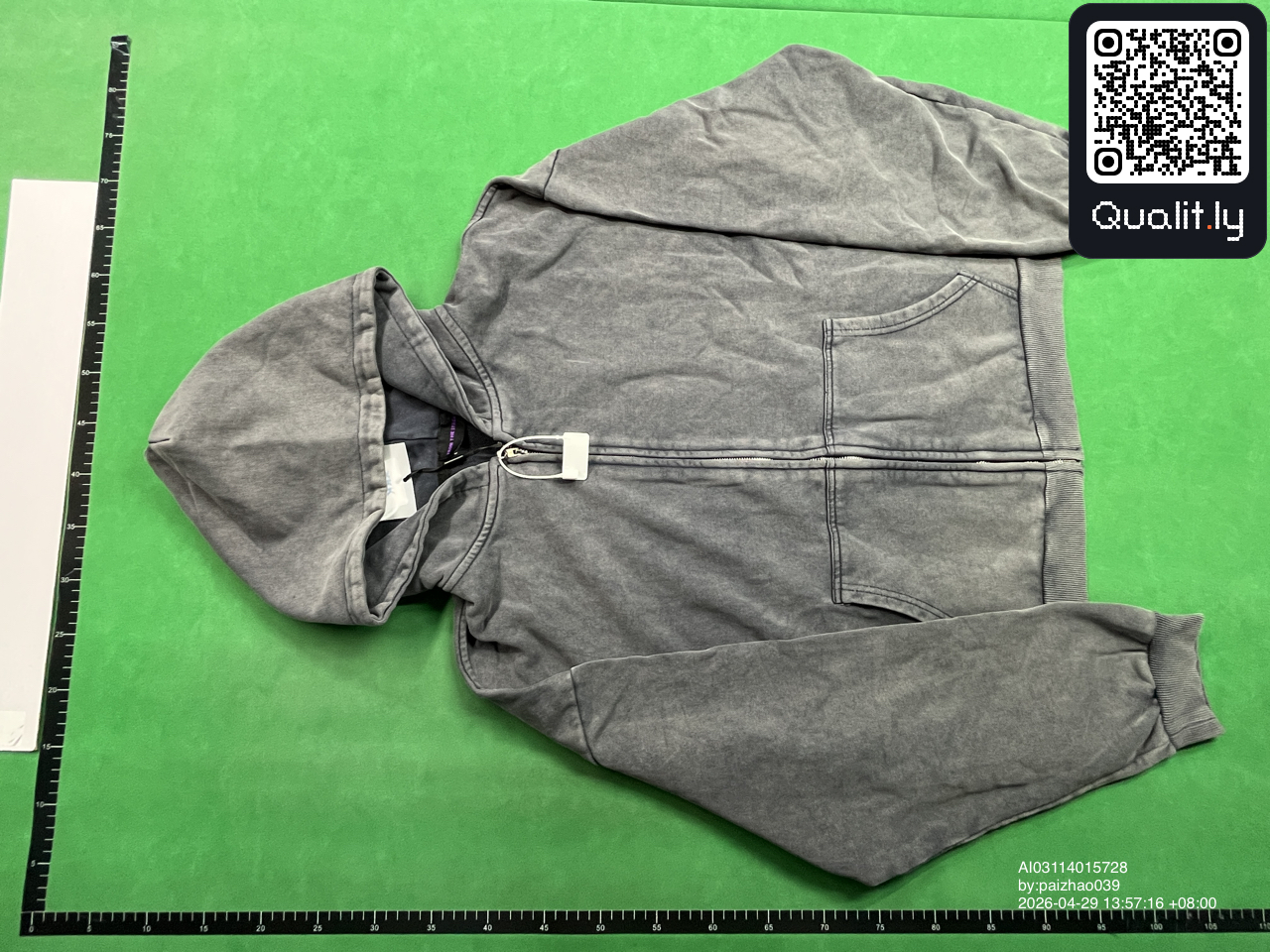 Hoodie QC photo 3 of 10