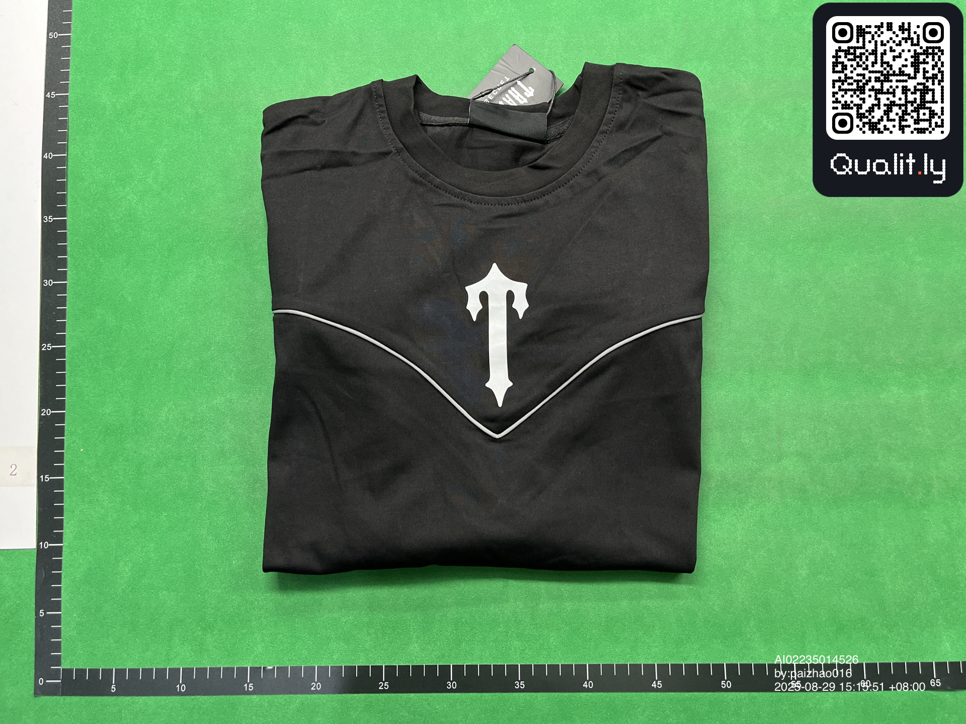 T-shirt — photo QC 2 sur 10