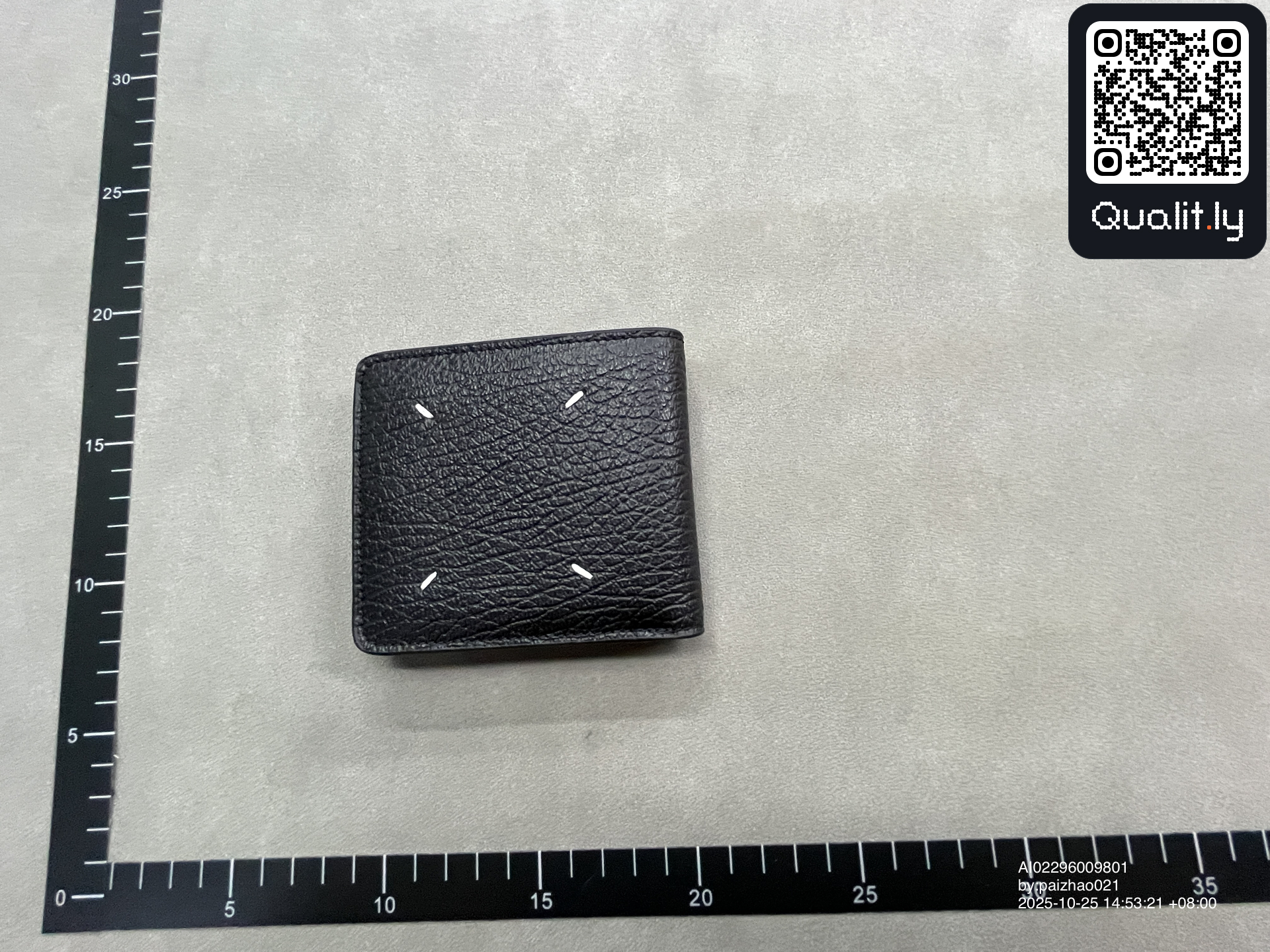 財布 QC写真 2/10